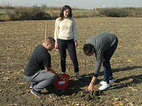 У току узорковање земљишта за бесплатну анализу