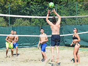 Пећинчани најбољи на песку