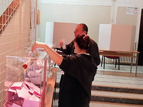 До 19 часова гласало 67,4 % бирача