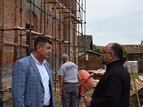 Почела обнова после 76 година