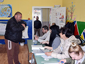 Sva biračka mesta u opštini Pećinci otvorena na vreme