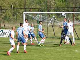 Нова три бода за Пећинчане