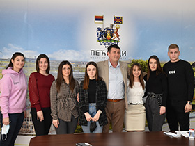 Opština Pećinci stipendira 23 studenta