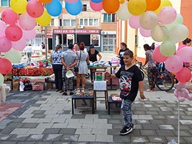 На хуманитарном базару прикупљено 77 хиљада динара за Александру