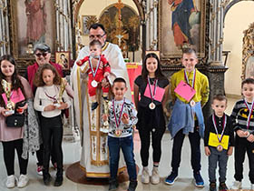 Са радошћу обојили Ускрс 