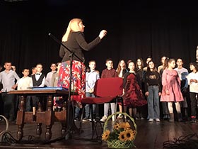 Осмомартовски концерт Тошиних ђака