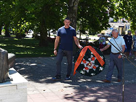 Одавањем почасти херојским прецима почело обележавање славе у Пећинцима