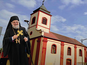 Литургија и заједничко крштење у пећиначком храму 1. октобра