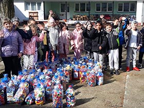 Чепови пећиначких другака за дечји осмех