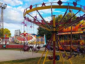 Богат програм за пећиначку славу