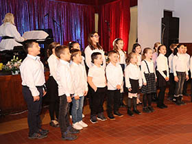 Tošini đaci muzikom očarali publiku