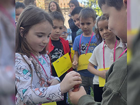 Тринаест година ускршње радости у Дечу
