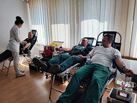 Запослени у шећерани дали крв у акцији Црвеног крста