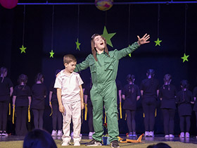 Пећиначки Мали мир на Змајевим дечјим играма у Новом саду