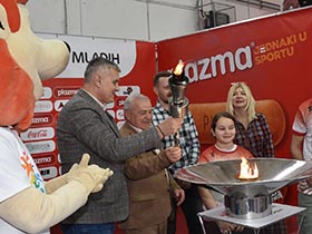 Почеле су Игре које су закон