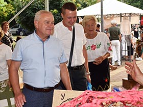 Где се игра и пева – традиција живи