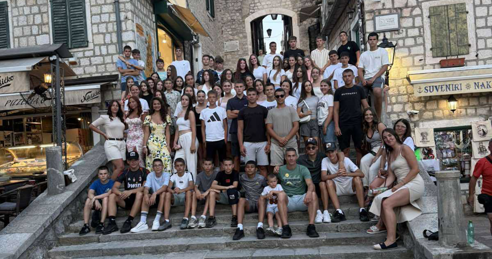 Najuspešniji učenici na zasluženom nagradnom letovanju