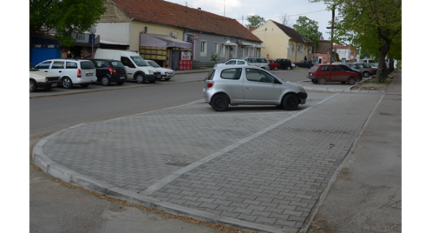 Uređen centar Pećinaca