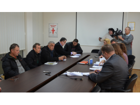 Potpisani ugovori za dodelu građevinskog materijala izbeglicama