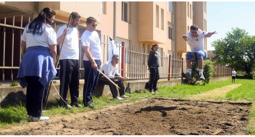 Pećinački osnovci najbolji atletičari