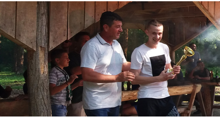 Šumaru uručen šampionski pehar