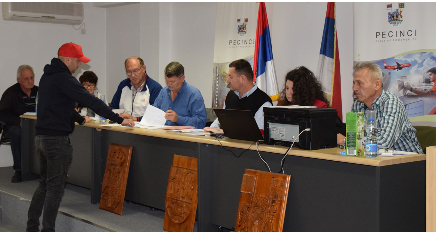 Првог дана излицитирано 400 ха