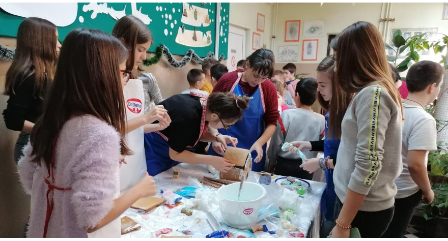 Новогодишњи слатки базар