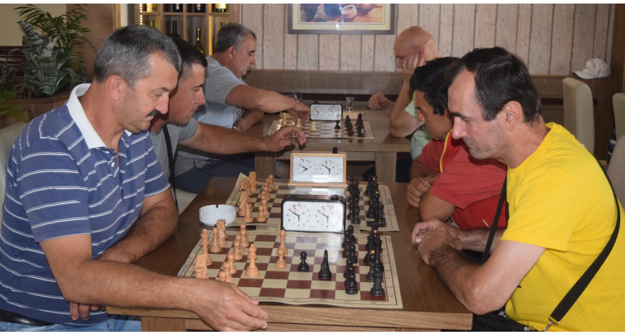 Слаб учинак пећиначких шахиста