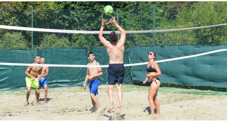 Пећинчани најбољи на песку