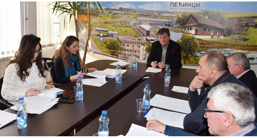 За годину дана незапосленост смањена за 10%