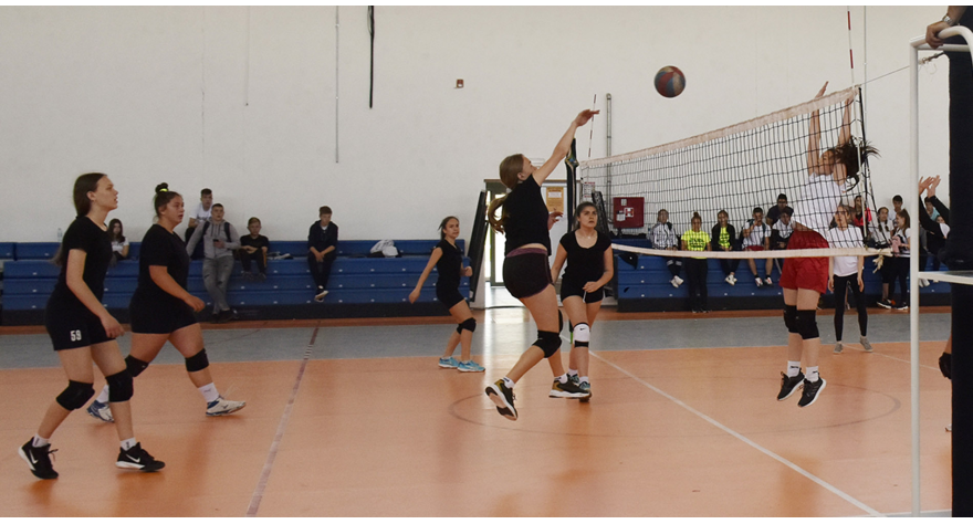 Пећинчанке настављају традицију у одбојци