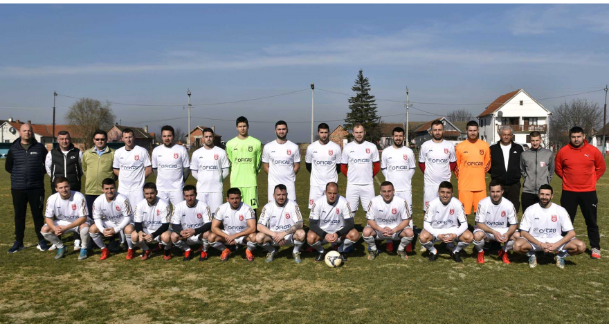 Успешна година за пећиначки фудбал