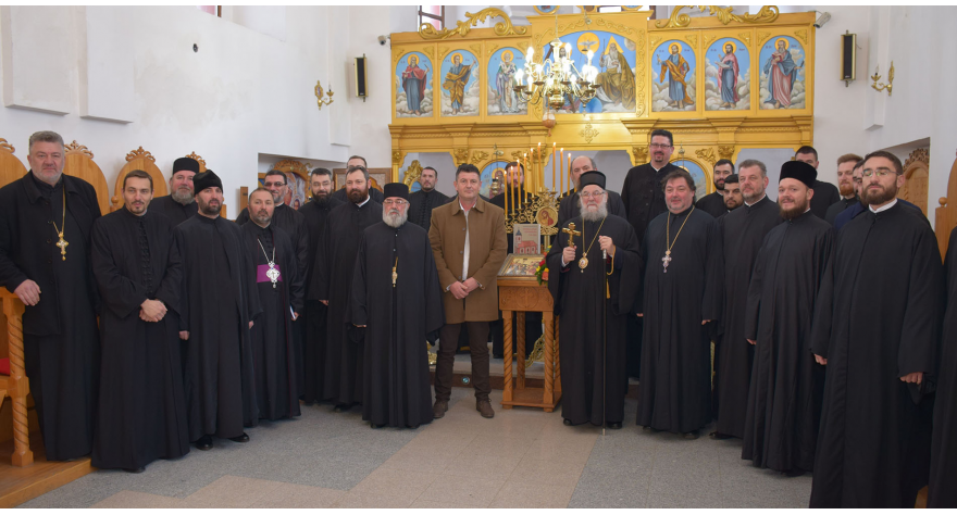 Епископ сремски Василије посетио општину Пећинци