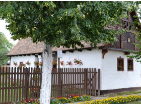 Аксентијев кућерак у Огару