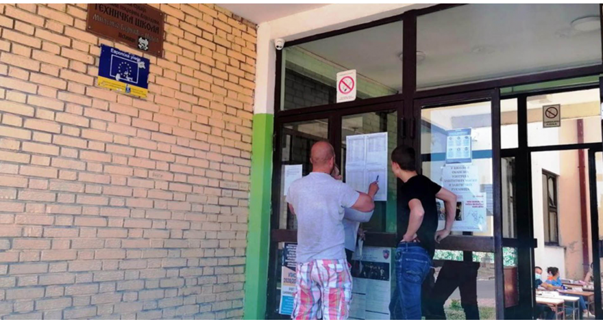 У понедељак први уписни круг