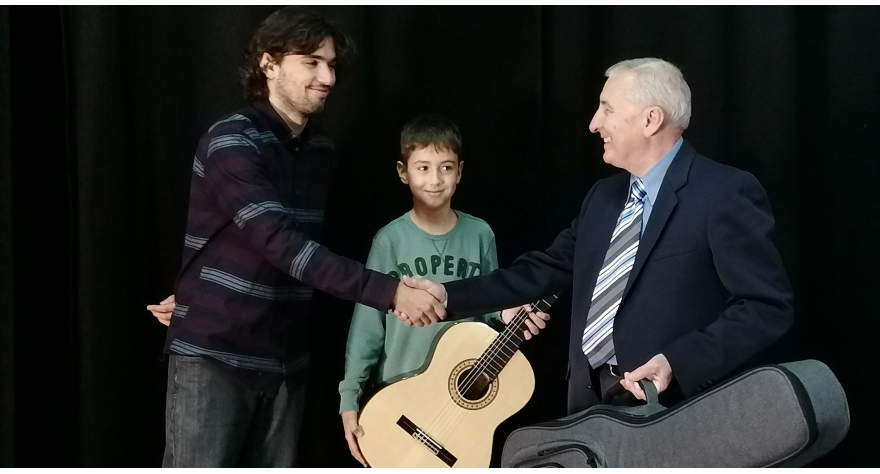 Нови одсек гитаре у Пећинцима