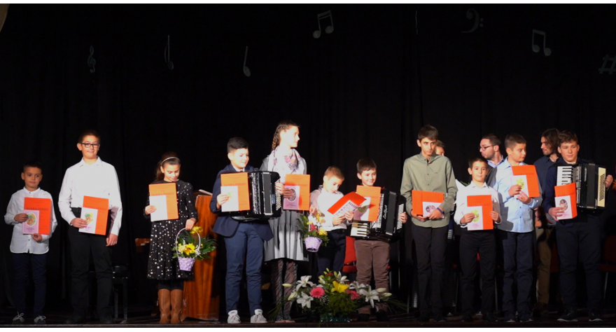 Ревија музичких талената (Видео)