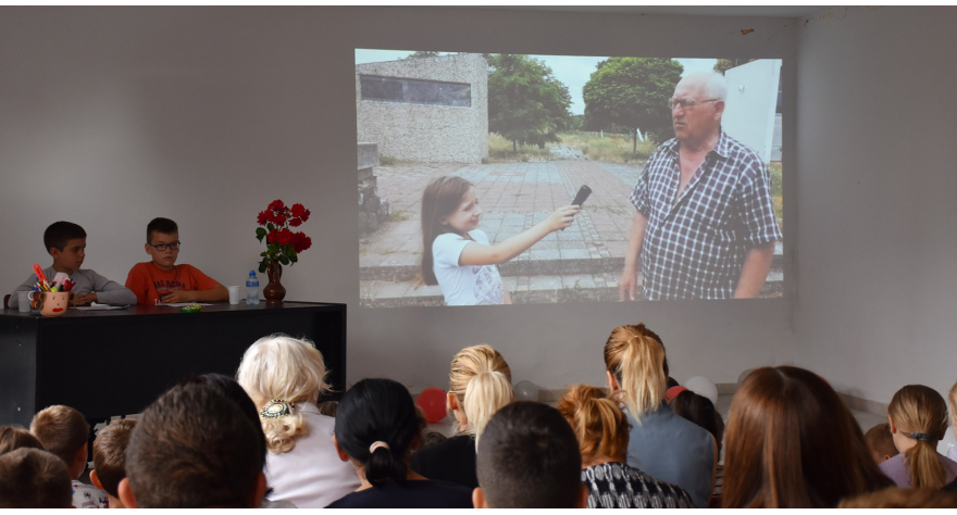 Улицама нашег села