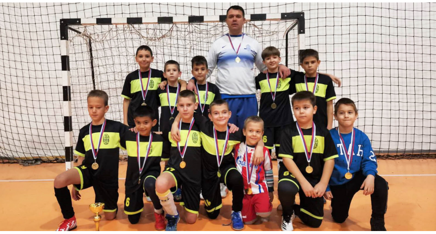 Drugi dan u znaku malih Tovarničana