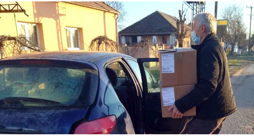 Mesna zajednica Ogar donirala zimsku odeću i obuću