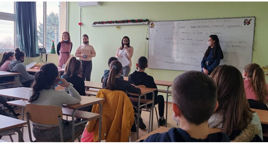 Ruke služe da pruže pomoć 