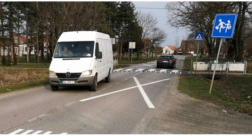 Usporivači saobraćaja pred svim školama