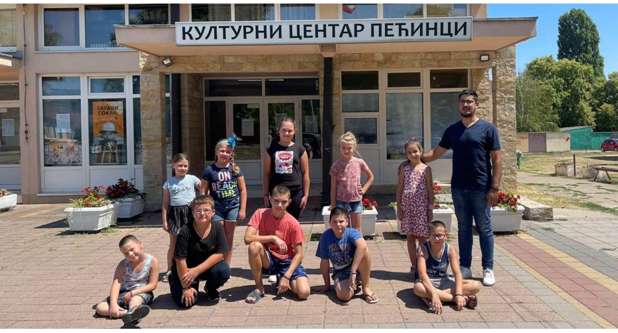 Вечерас деца причају причу на пећиначком шеталишту