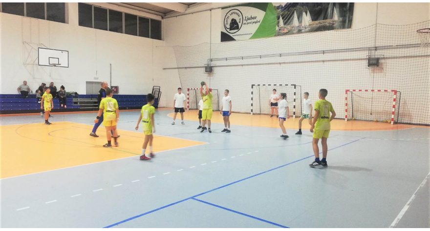 Прва пријатељска утакмица пећиначких рукометаша