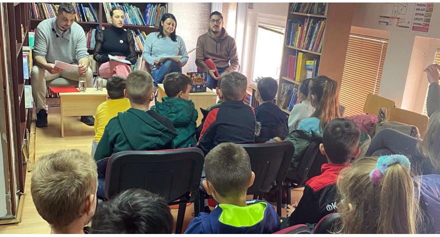 Бајке за лепше одрастање