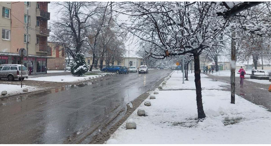 Путеви проходни, али неопходан опрез