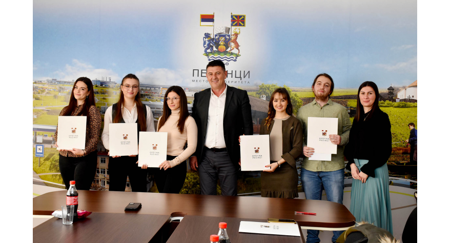 ЂОКИЋ: Општина Пећинци рачуна на студенте