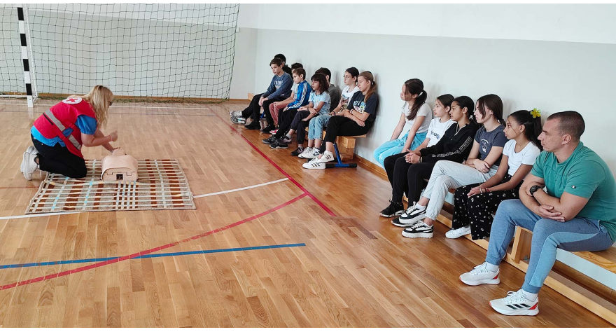 Оспособљавање деце у вештинама прве помоћи