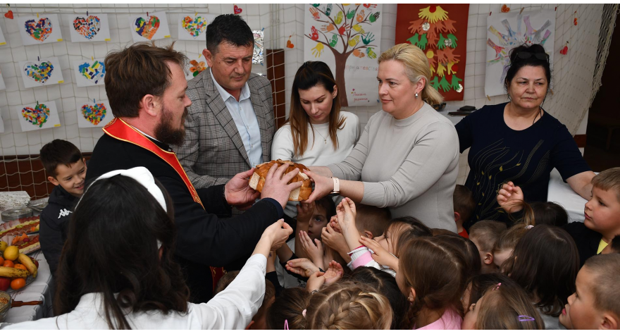 Предшколска установа обележила крсну славу