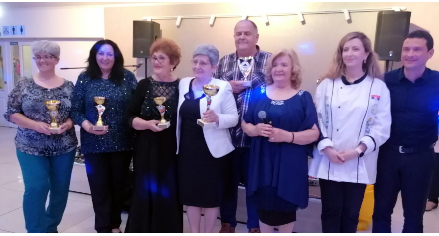 Друго место за купинску штрудлу са маком